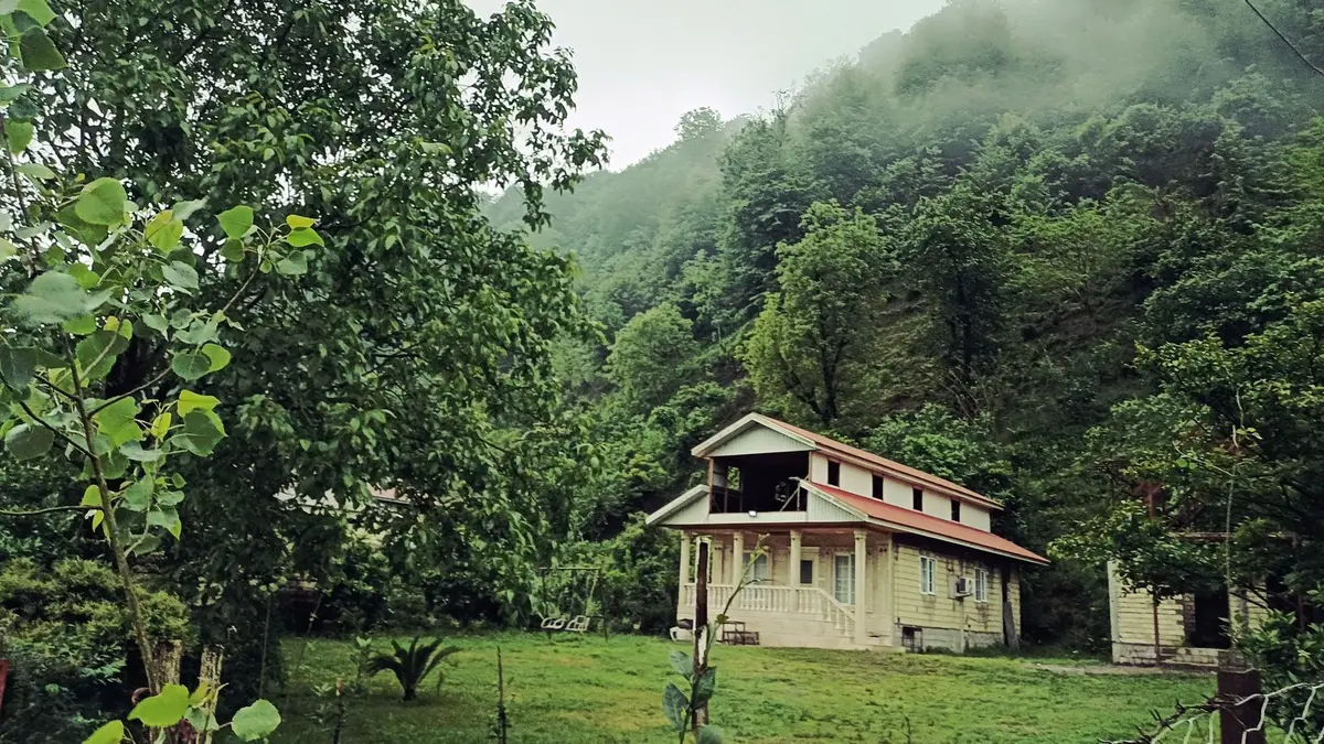 ویلا دوخوابه جنگلی رودخانه 1 - نمای ویلا