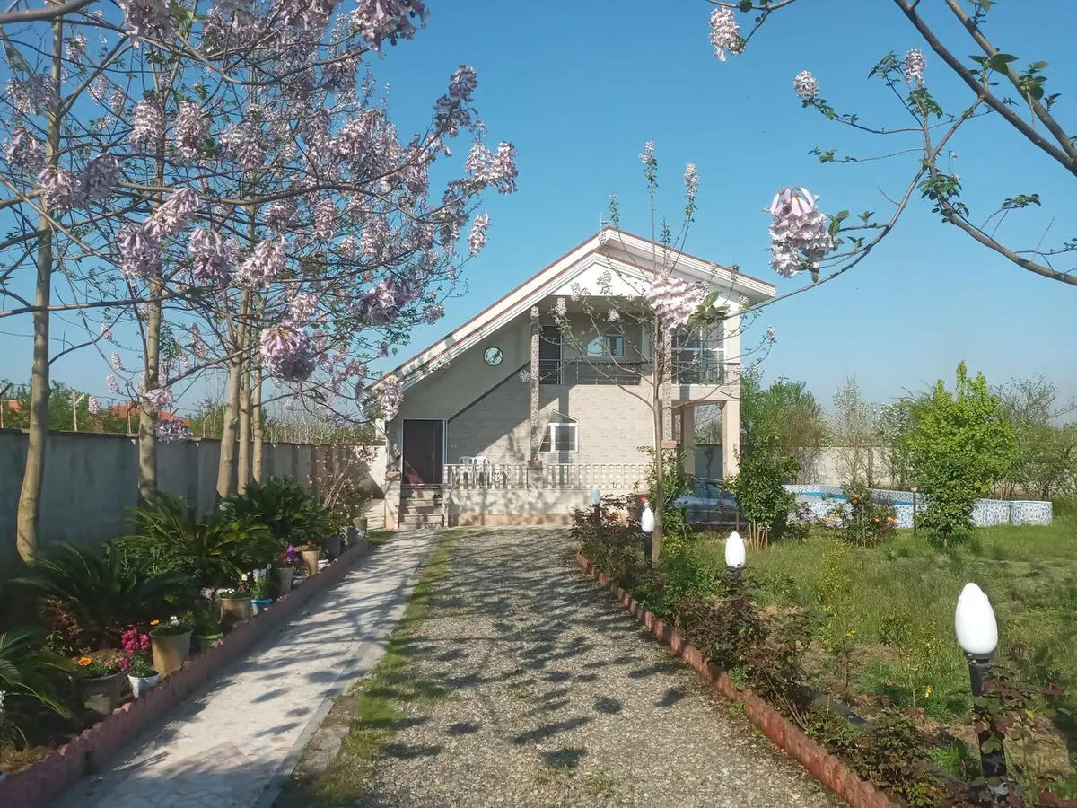 ویلا سه خوابه دوبلکس باغ بلوط - نمای ورودی ویلا