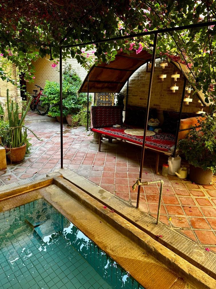 اقامتگاه سنتی خانه تاریخی راشدی - اتاق دبل وی آی پی طبقه اول