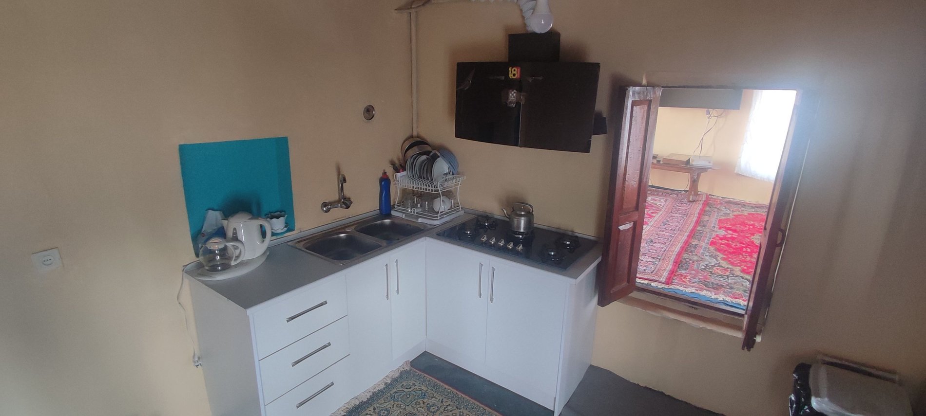 یک خوابه سنتی خانه آبی