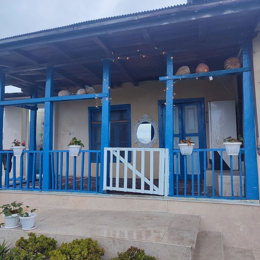 یک خوابه سنتی خانه آبی