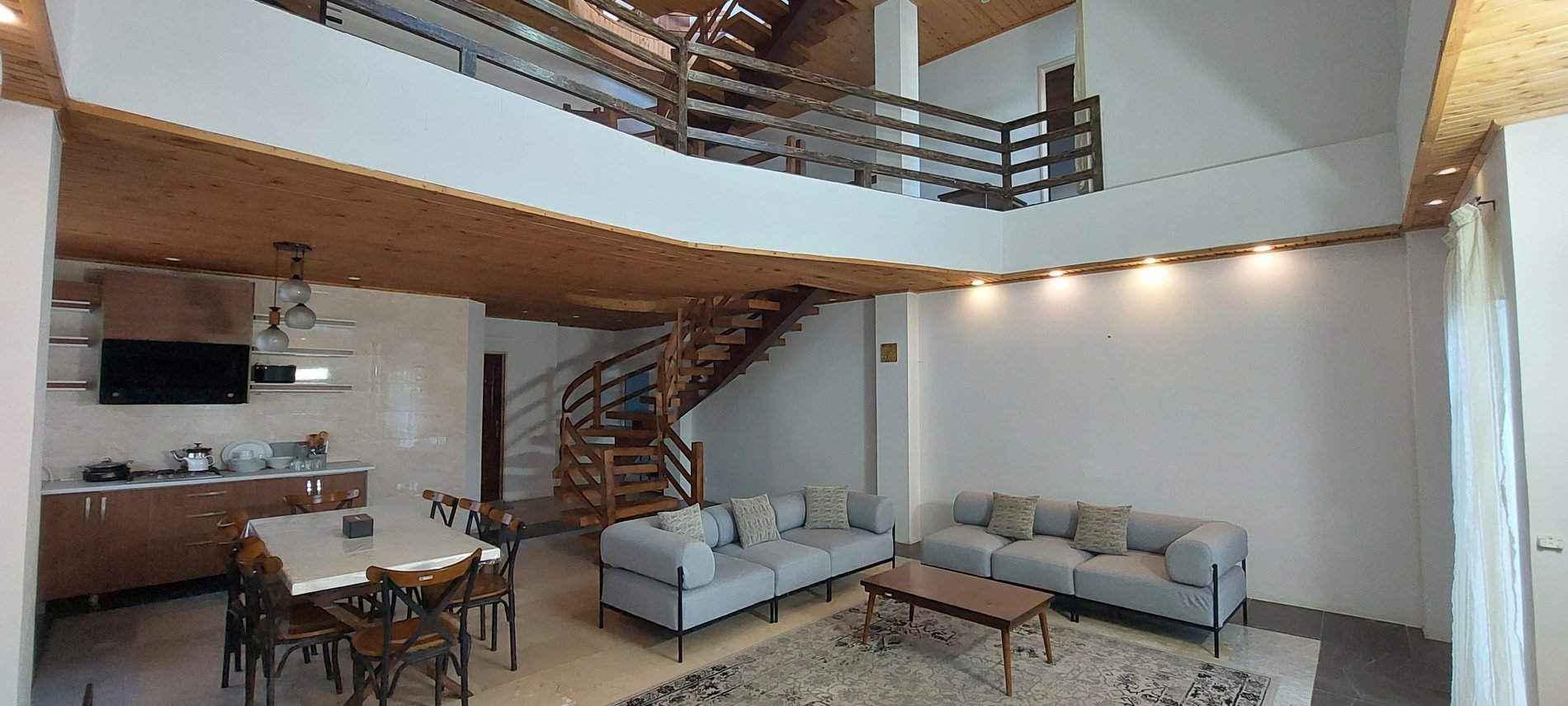 ویلا چهارخوابه تریپلکس استخردار آبگرم لاکوده ۳