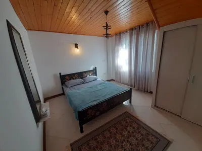 ویلا سه خوابه استخردار آبگرم لاکوده 1