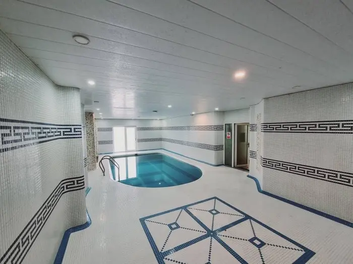 ویلا چهارخوابه دوبلکس استخردار آبگرم لاکوده ۵