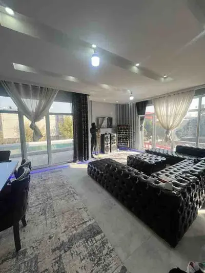 ویلا دوخوابه استخردار آبگرم شقایق سوری