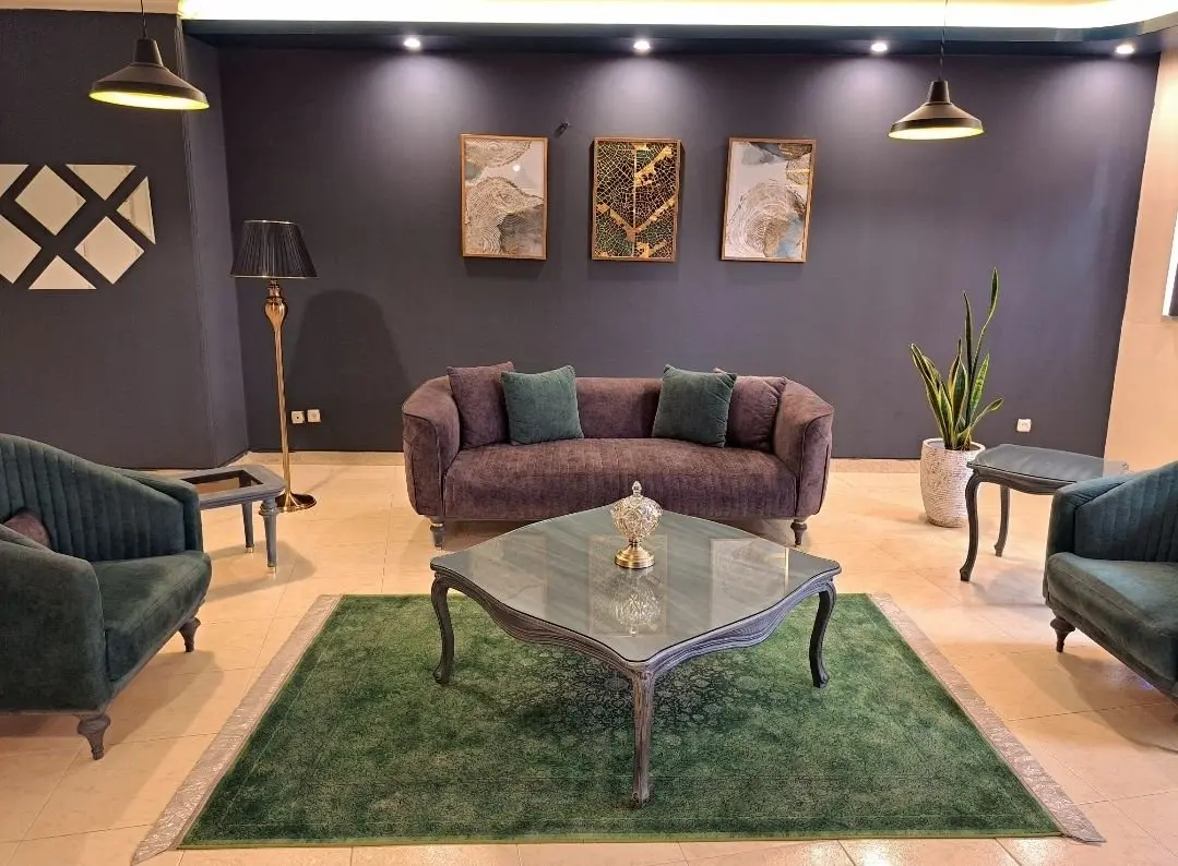 آپارتمان دوخوابه سی و سه پل - سالن