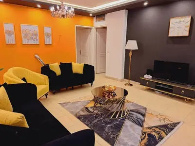 آپارتمان دوخوابه سی و سه پل چهارباغ