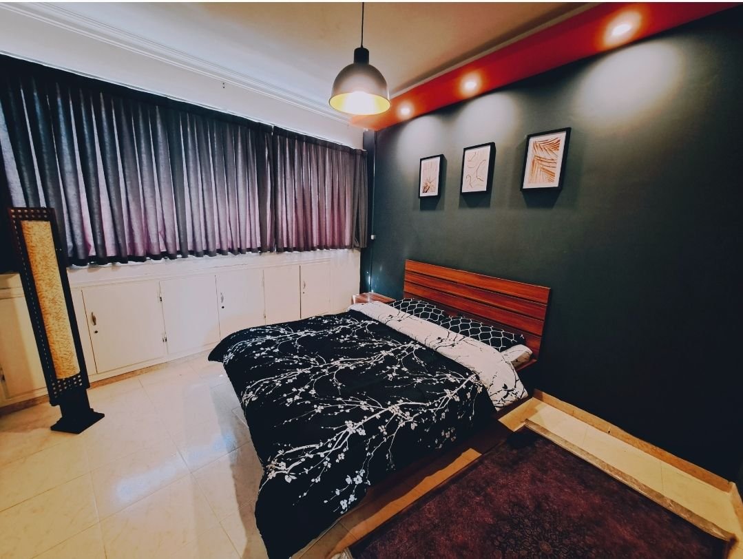 آپارتمان دوخوابه سی و سه پل