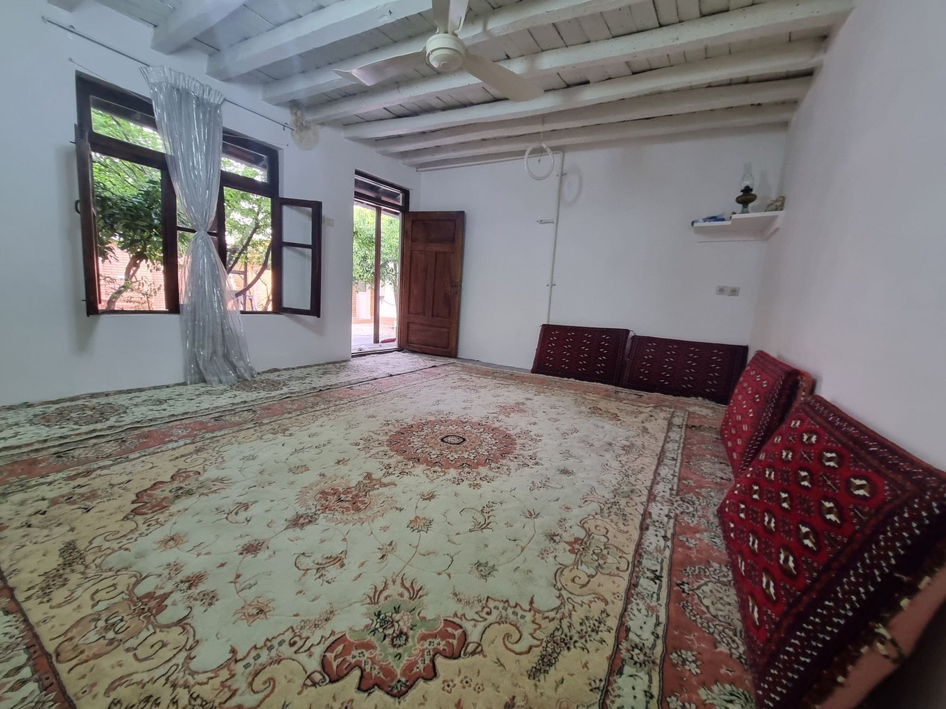 کلبه پنج خوابه بی بی گل - کلبه
