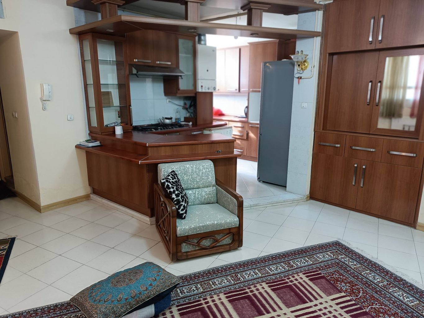 آپارتمان دوخوابه بلوار پزشک
