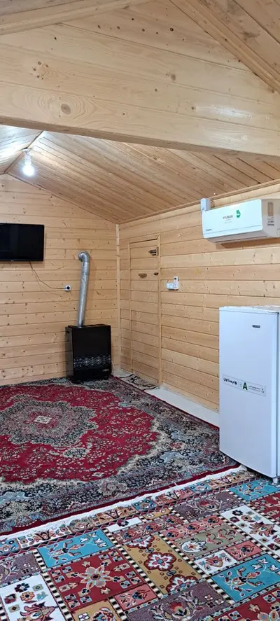 کلبه فلت چوبی کوچولو