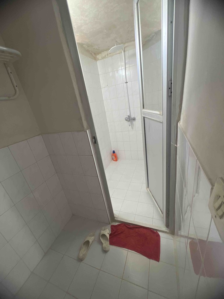 دوخوابه رودگر۱ دربست ویلائی - سرویس حمام