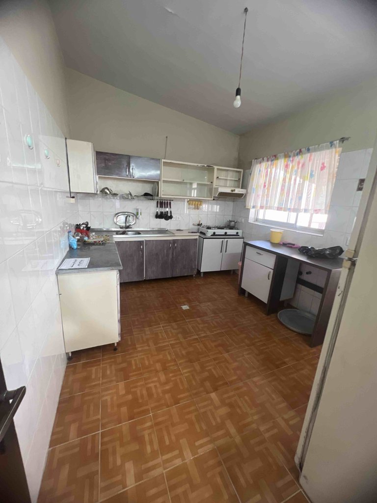 دوخوابه رودگر۱ دربست ویلائی - آشپزخانه