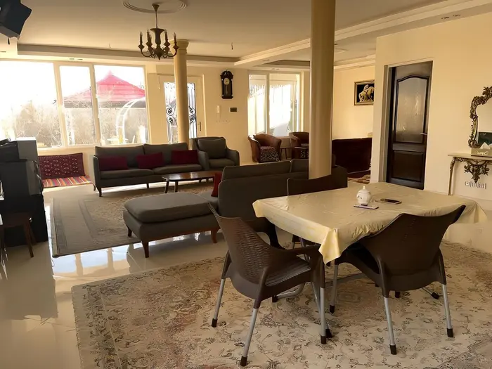 ویلا یک خوابه استخردار بخشنده - سالن