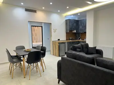 آپارتمان دوخوابه رافابس - واحد وارش