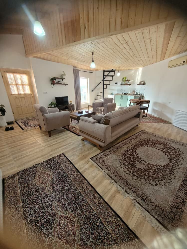 یک خوابه دوبلکس چوب و کاه گل فرافر