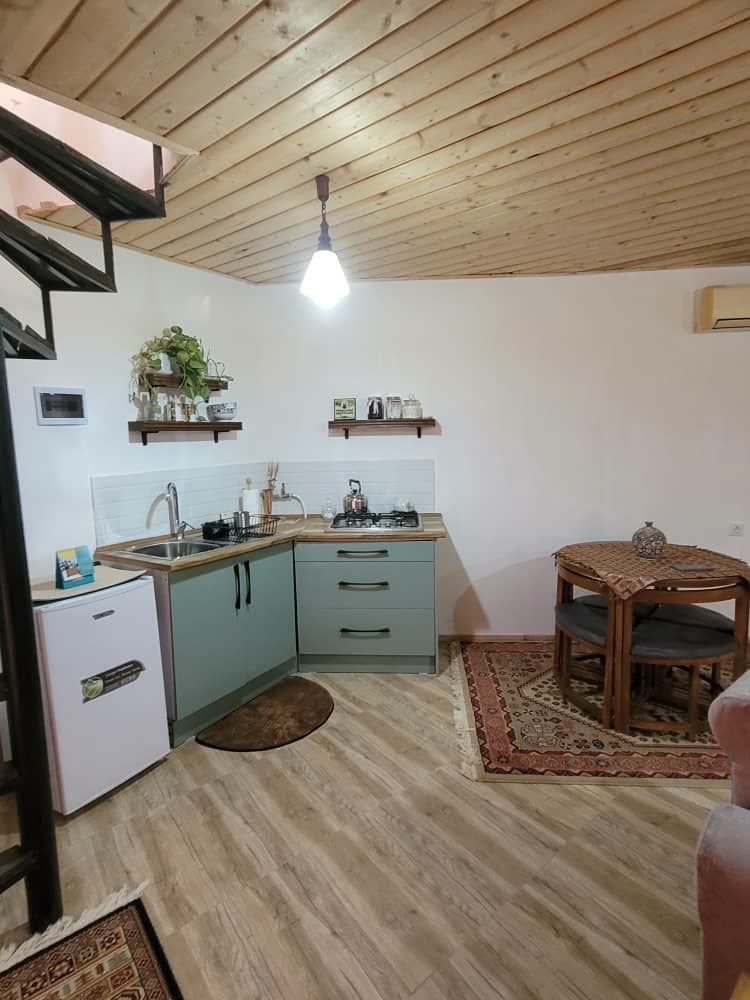 یک خوابه دوبلکس چوب و کاه گل فرافر