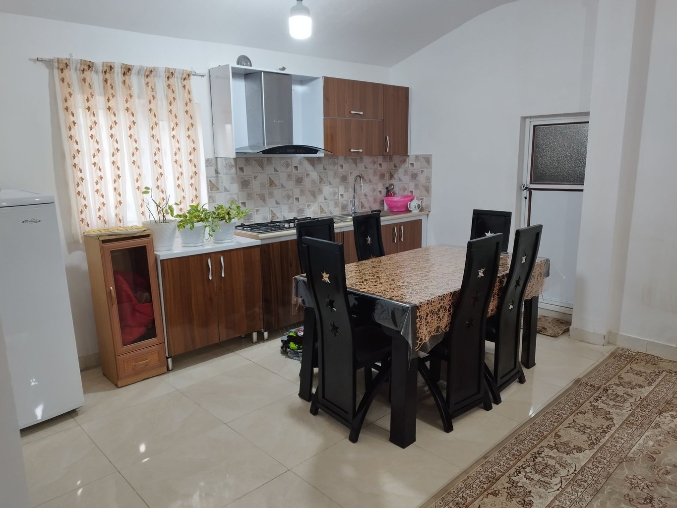 یک خوابه خانی کنار