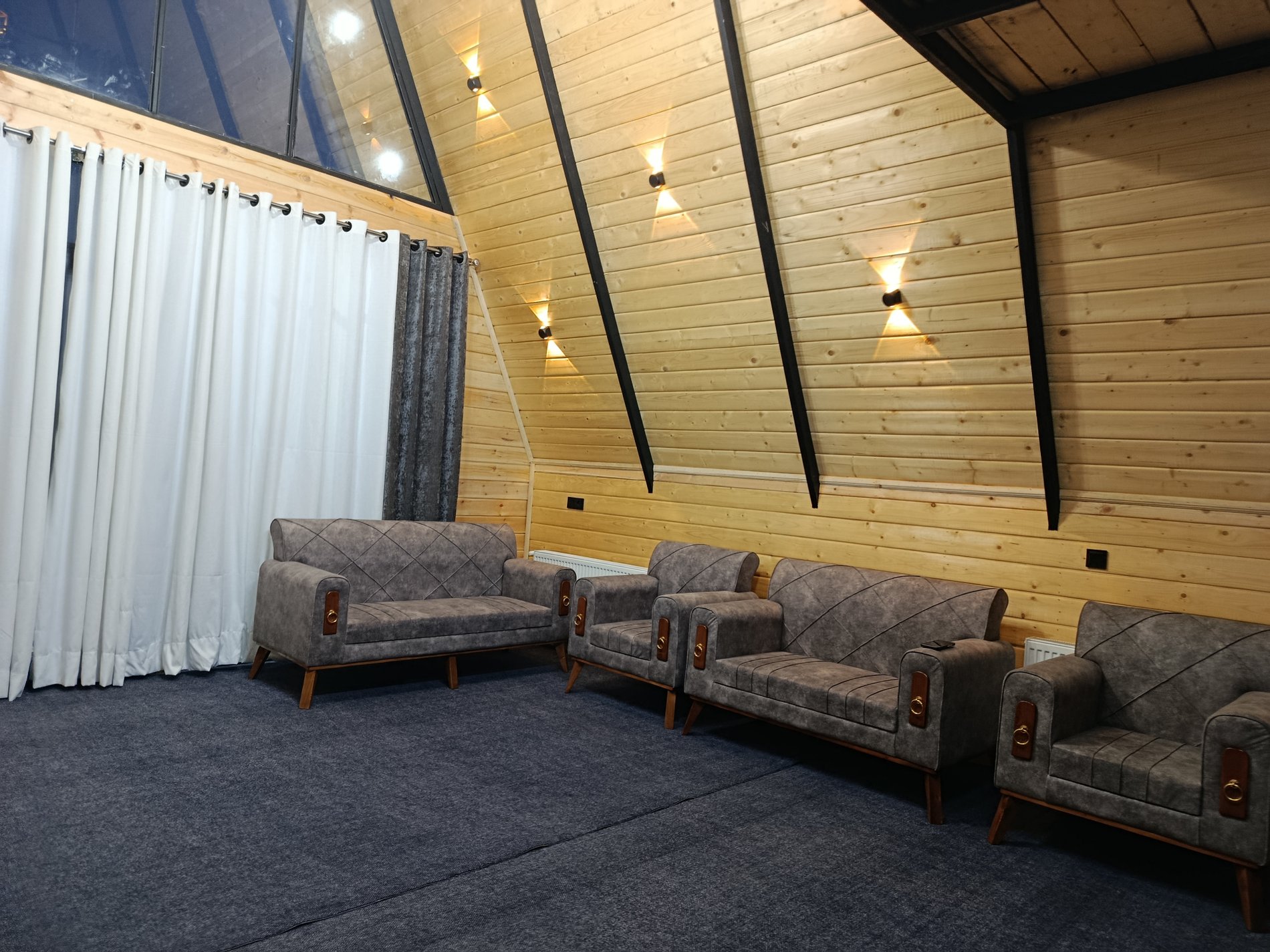 کلبه دوخوابه سوئدی باران