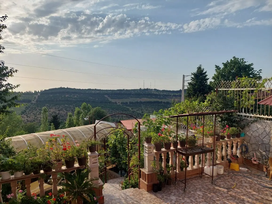 فلت استخردار آبگرم تپه تاج - عکس ویو ویلا