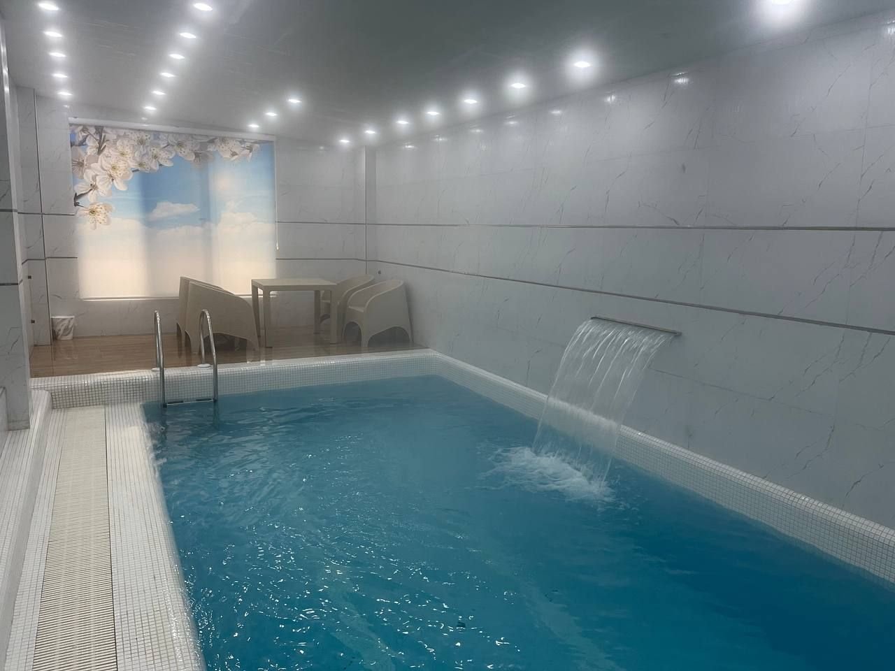 ویلا سه خوابه استخردار آبگرم بوستان 14