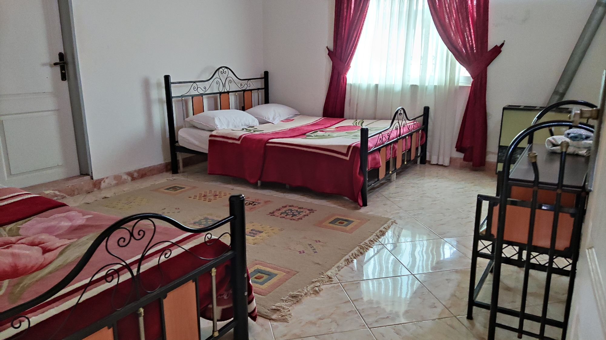 سه خوابه سی سرا 1