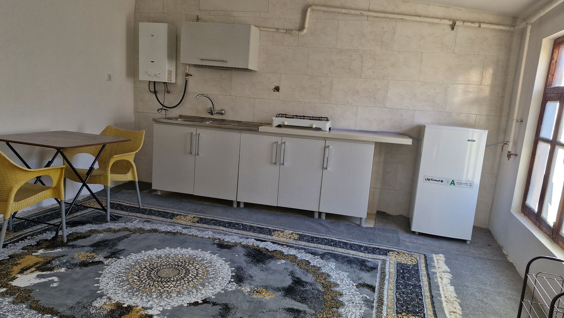 بومگردی پرچین - واحد میان سو