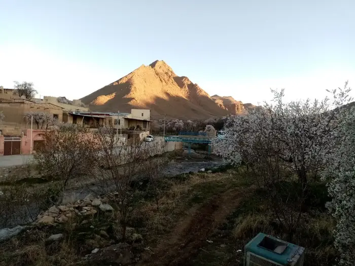 بوم گردی تخت شازده - واحد 1