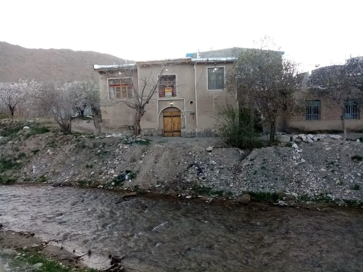 بوم گردی تخت شازده - واحد 1