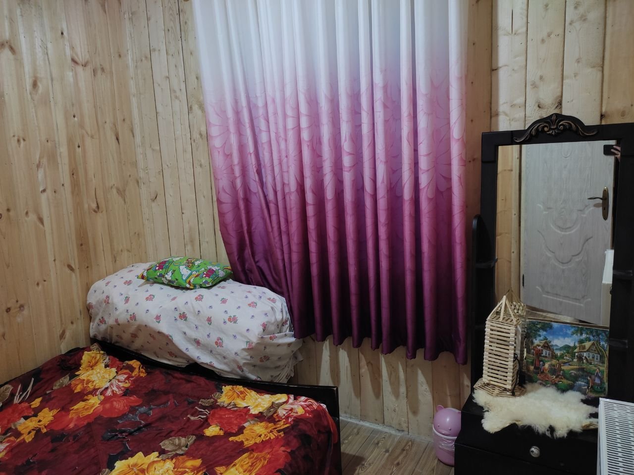 کلبه یک خوابه چوبی روستایی ورمیه - اتاق