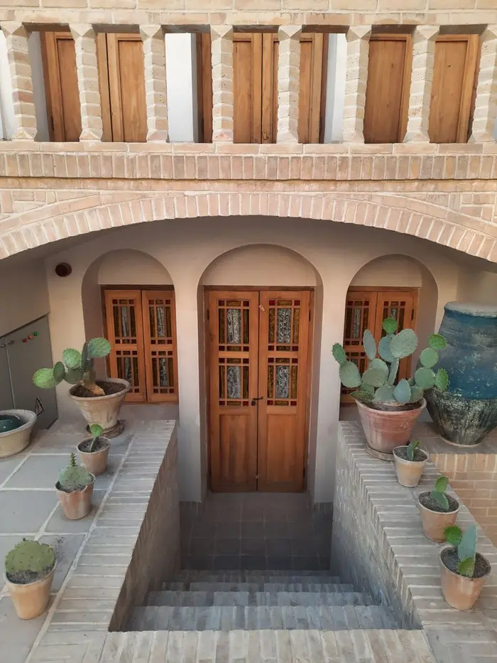 اقامتگاه سنتی اشکوب - واحد دوتخته دبل حیاط