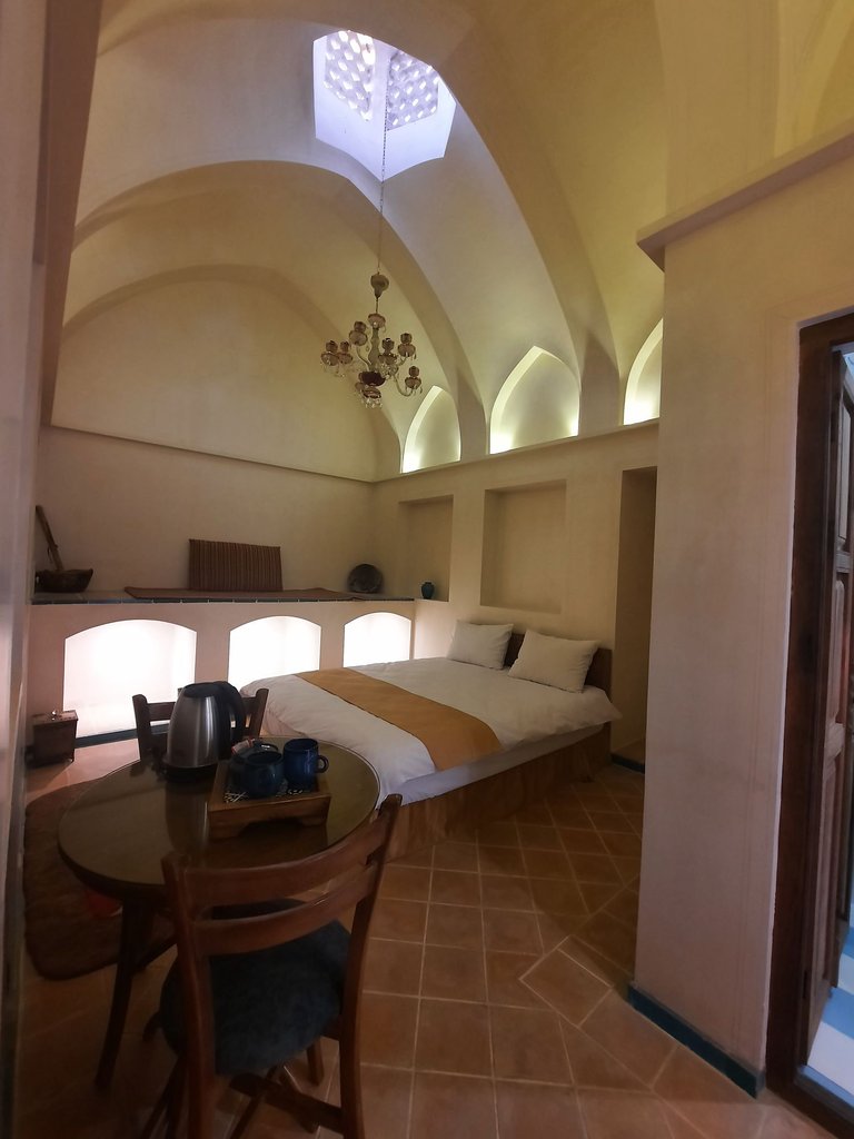 اشکوب - واحد کلاه فرنگی وی آی پی