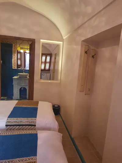 اقامتگاه سنتی اشکوب - واحد دوتخته توئین حیاط