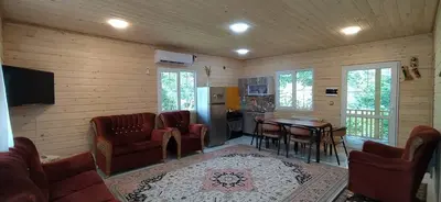 کلبه دوخوابه چوبی طهماسبی