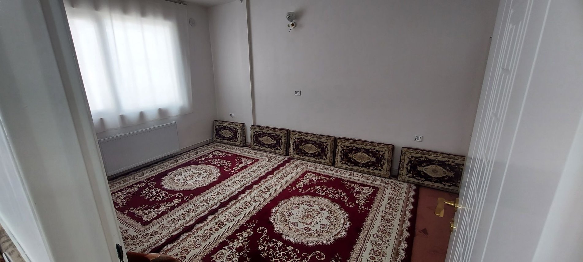 دوخوابه زریوار