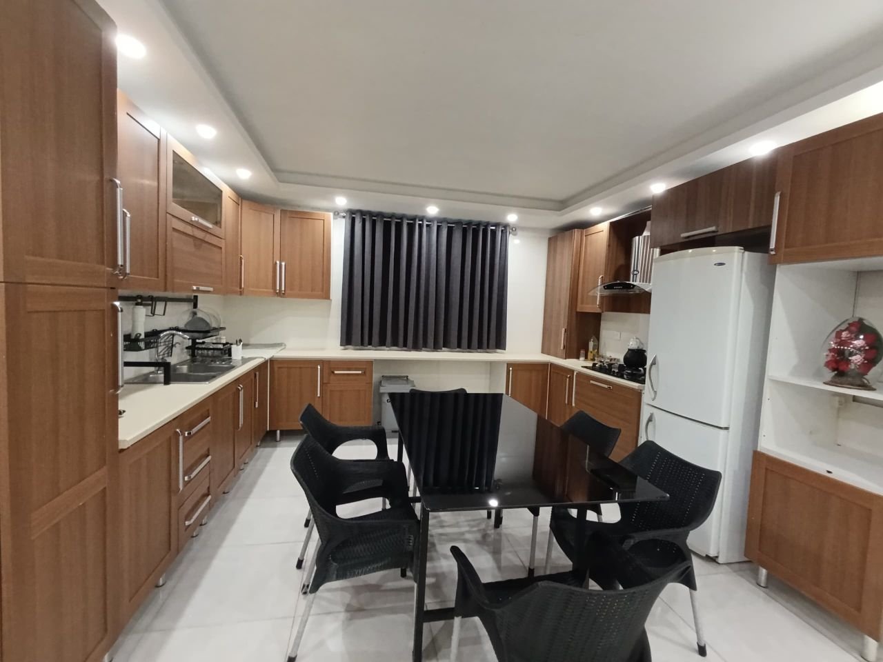 سه خوابه استخردار  باغ بهار میلاد