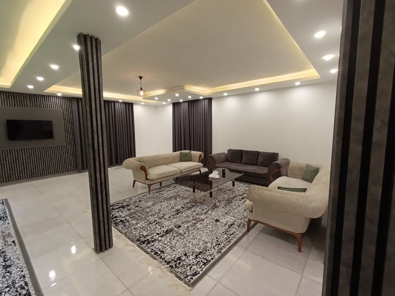 سه خوابه استخردار  باغ بهار میلاد