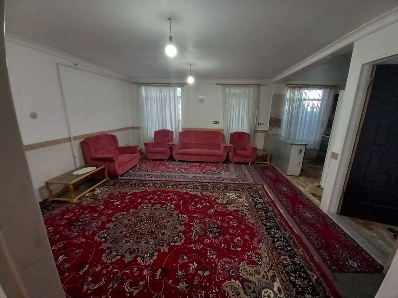 سوئیت دوخوابه آرسام 1 - حال پذیرایی