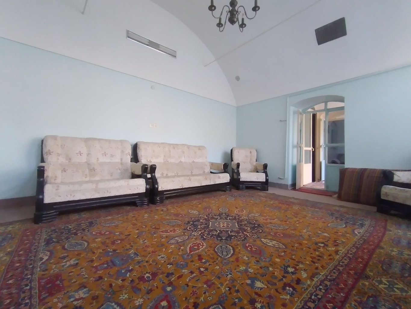 چهارخوابه عاشق معلی