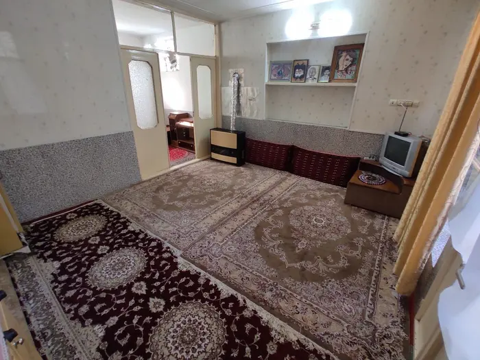 سوئیت یک خوابه پنج راه