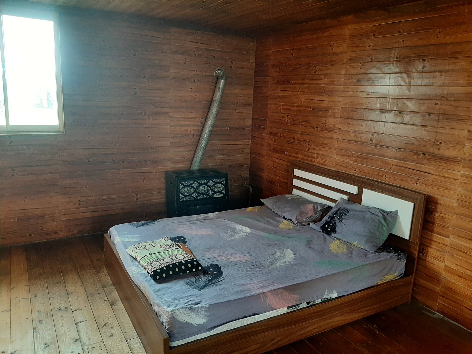 ویلا دوخوابه دوبلکس چوبی سیروس