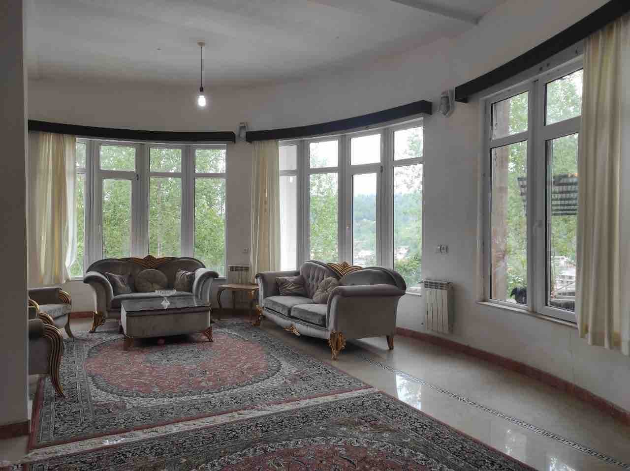 یک خوابه جنگلی پدری نور