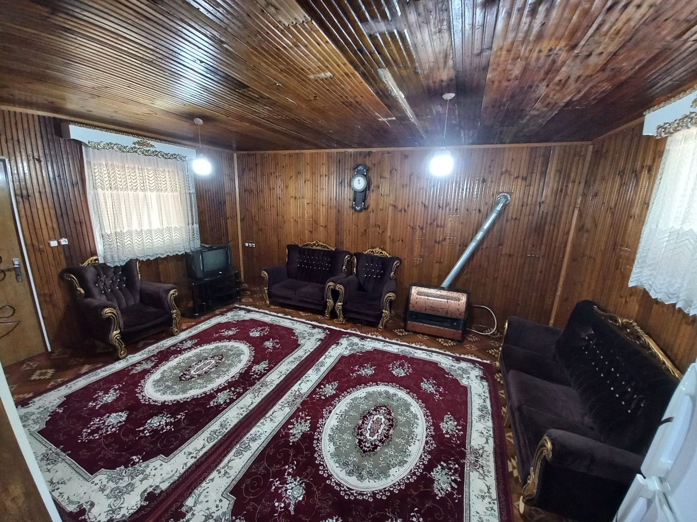 یک خوابه ساحلی قروق