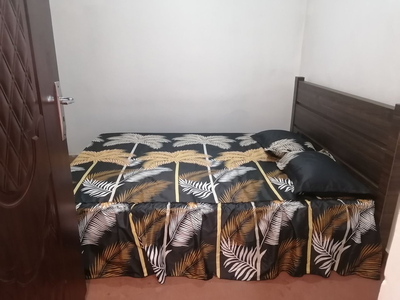 ویلا دوخوابه ساحلی لنگرگاه