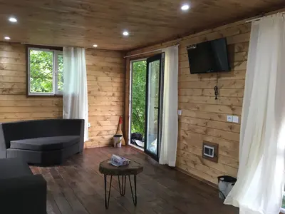 کلبه یک خوابه چوبی سوئیسی اکسیژن