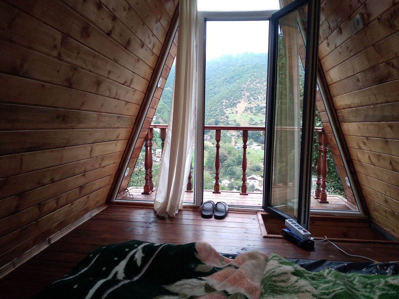 یک خوابه چوبی سوئیسی اکسیژن