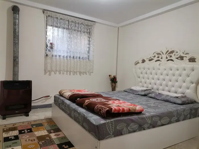 سوئیت دوخوابه بهارستان 3 - خواب والدین مجهز به تشک نو