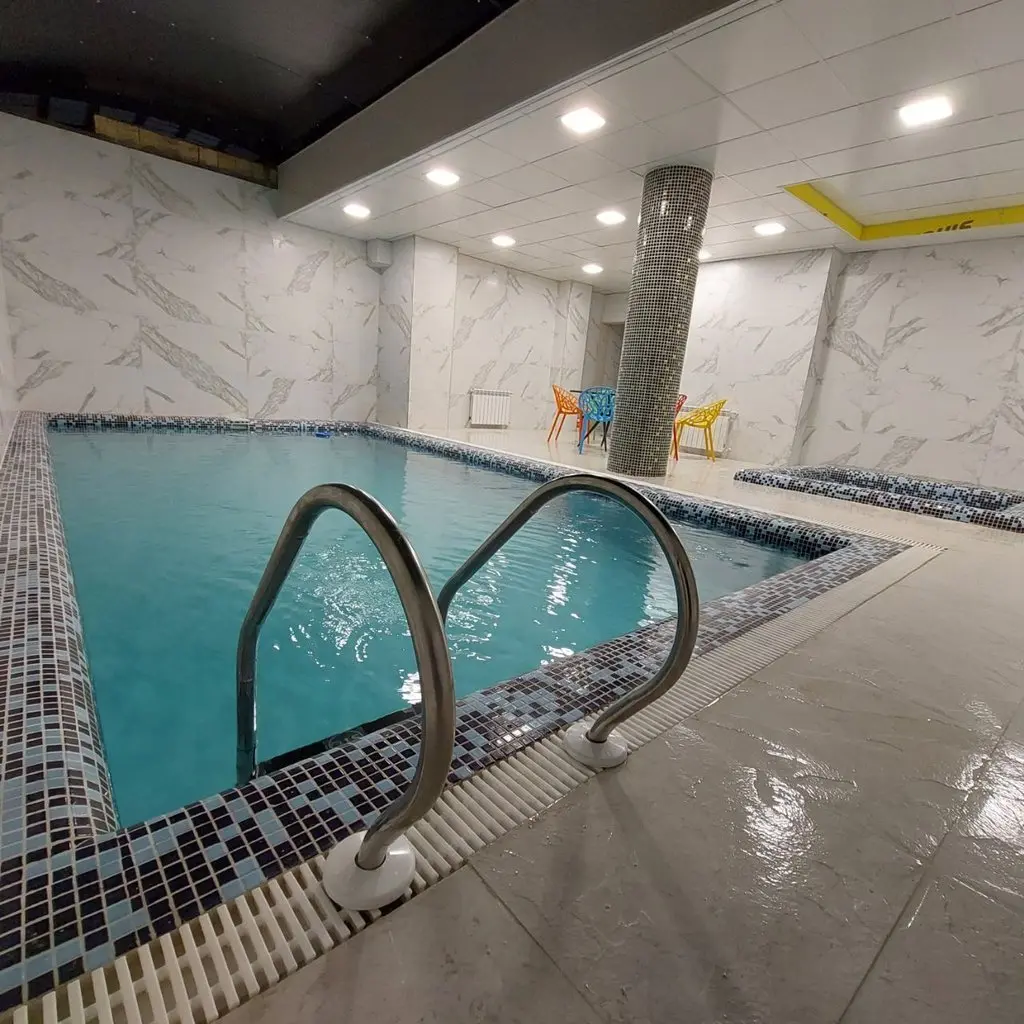 ویلا چهارخوابه ساحلی استخردار آبگرم مازی