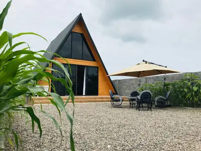 کلبه دوخوابه سوئیسی چاف