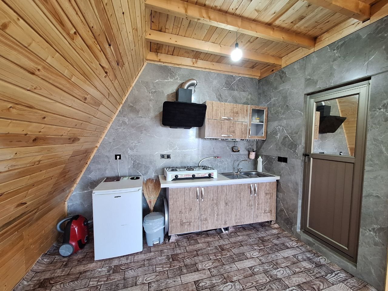 کلبه یک خوابه جنگلی شمشاد لفور